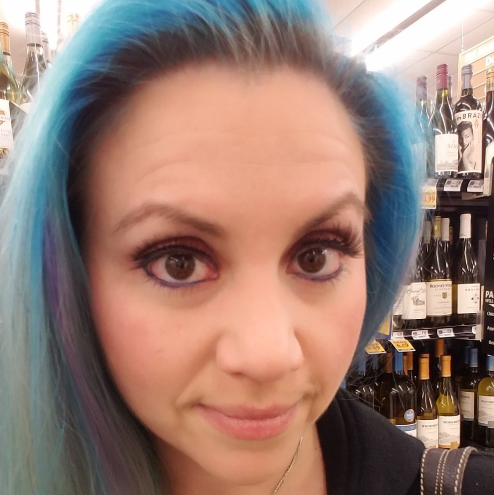 Meet your Posher, Renee